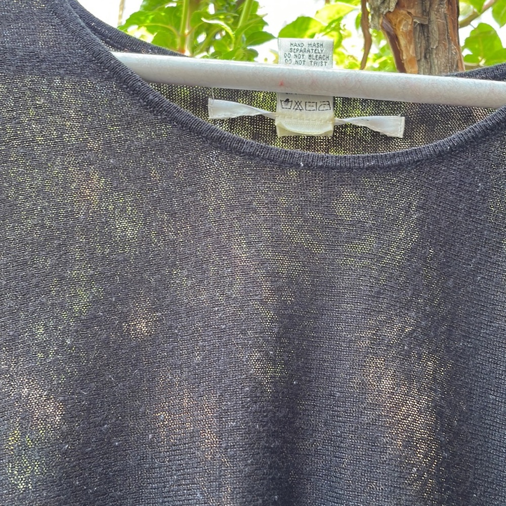 Sweater . - Picture 4 of 4